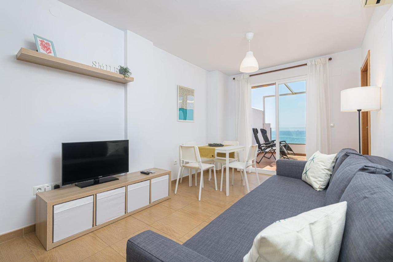 Wintowinrentals Amazing Front Sea View & Relax Торре-де-Бенагальбон Экстерьер фото