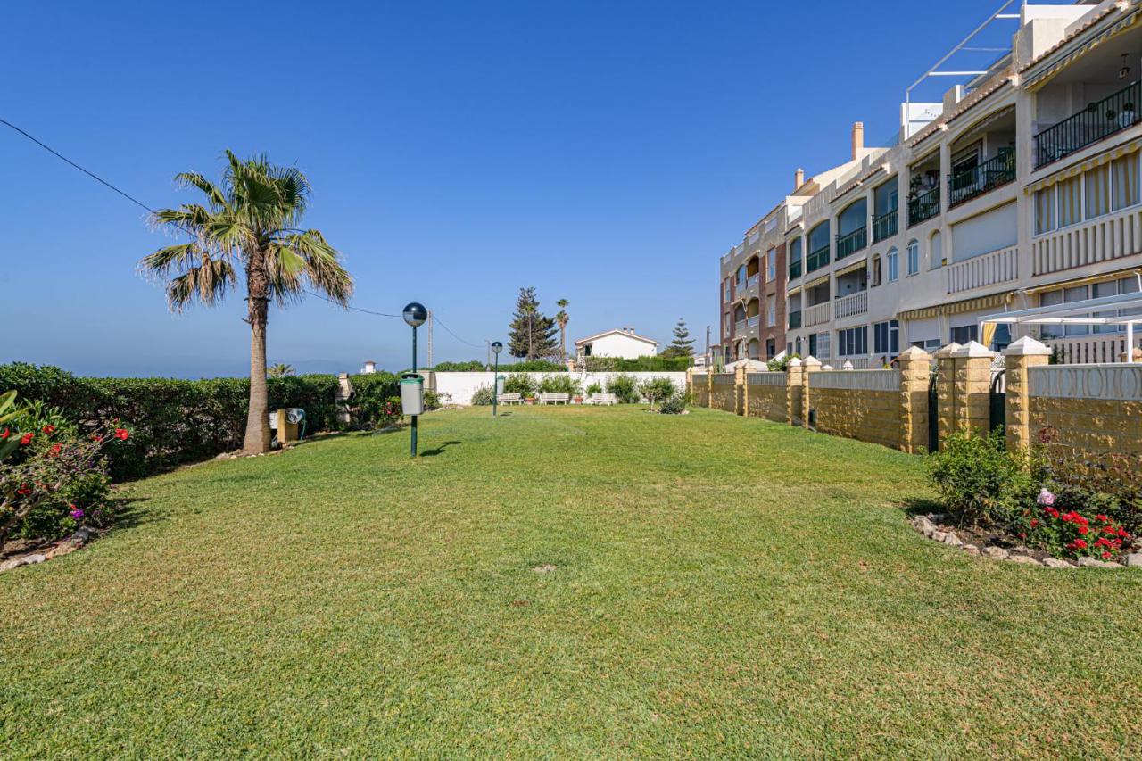Wintowinrentals Amazing Front Sea View & Relax Торре-де-Бенагальбон Экстерьер фото