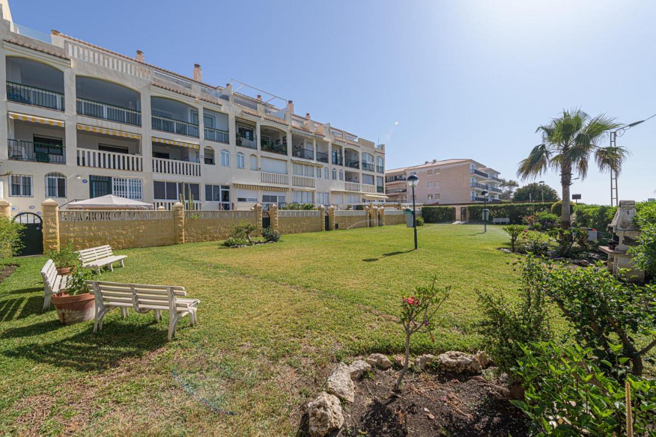Wintowinrentals Amazing Front Sea View & Relax Торре-де-Бенагальбон Экстерьер фото