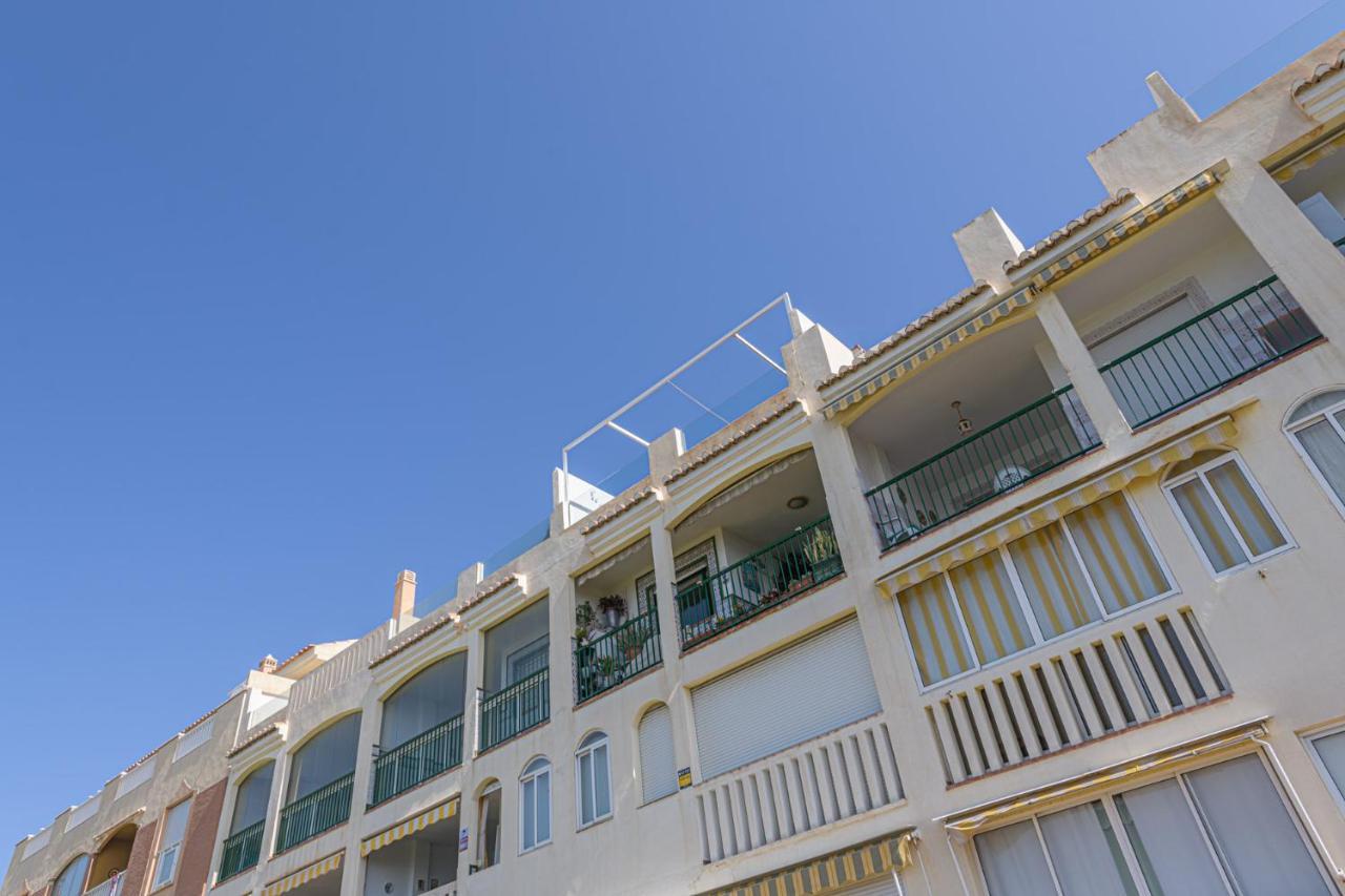 Wintowinrentals Amazing Front Sea View & Relax Торре-де-Бенагальбон Экстерьер фото